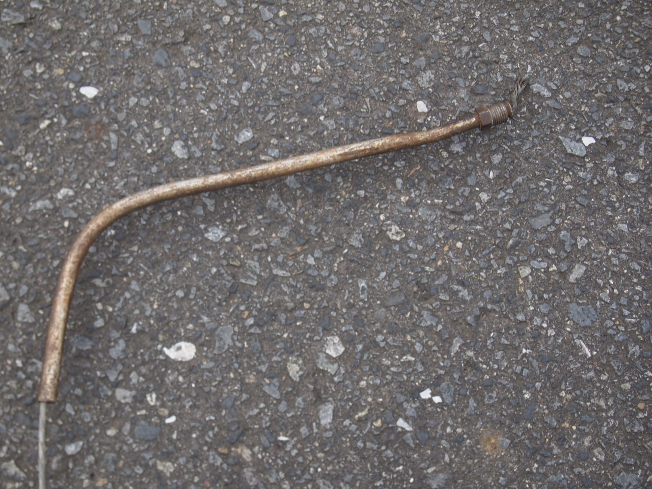 ブレーキレバー、ケーブル