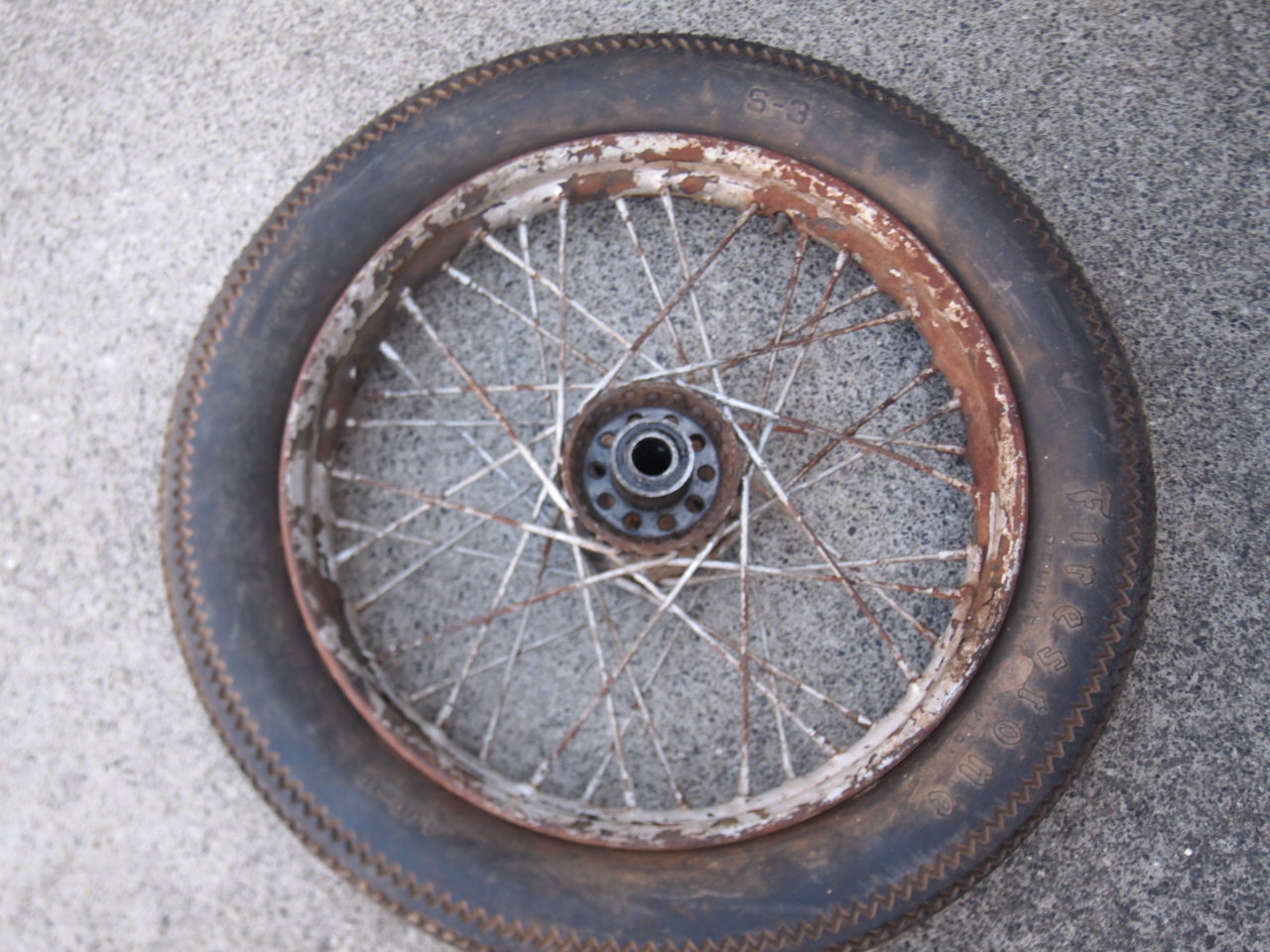 18インチスターホイール