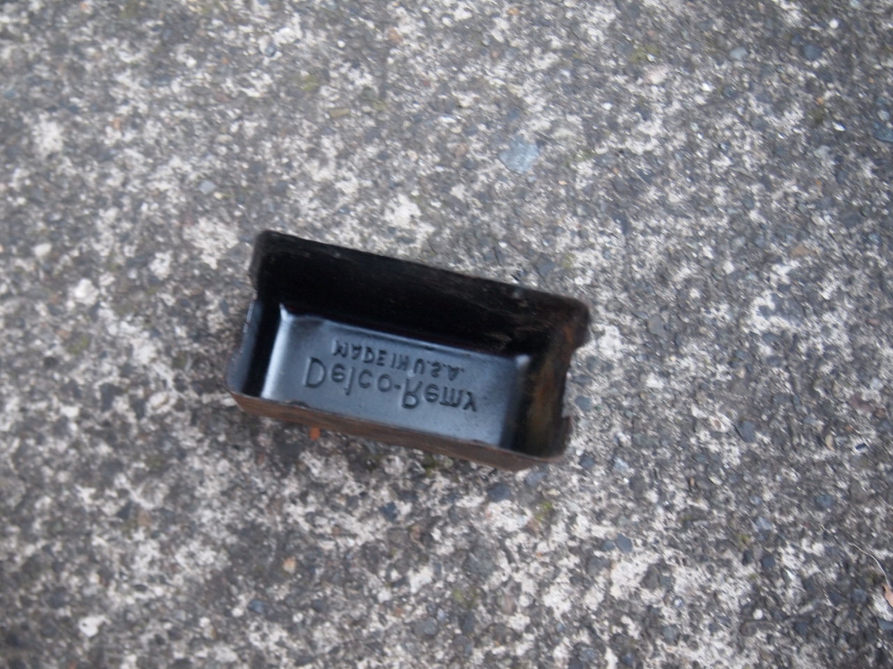 カットアウトカバー