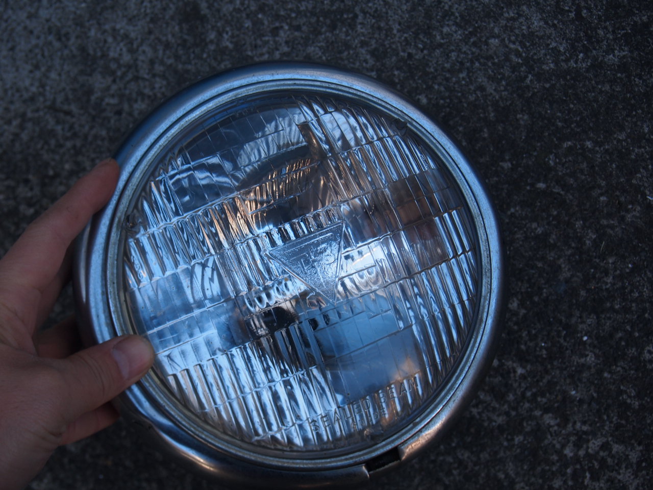 T3 ブラックライト