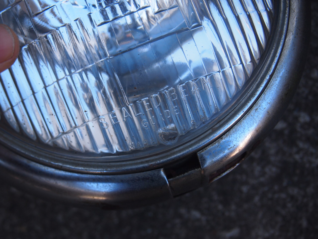 T3 ブラックライト