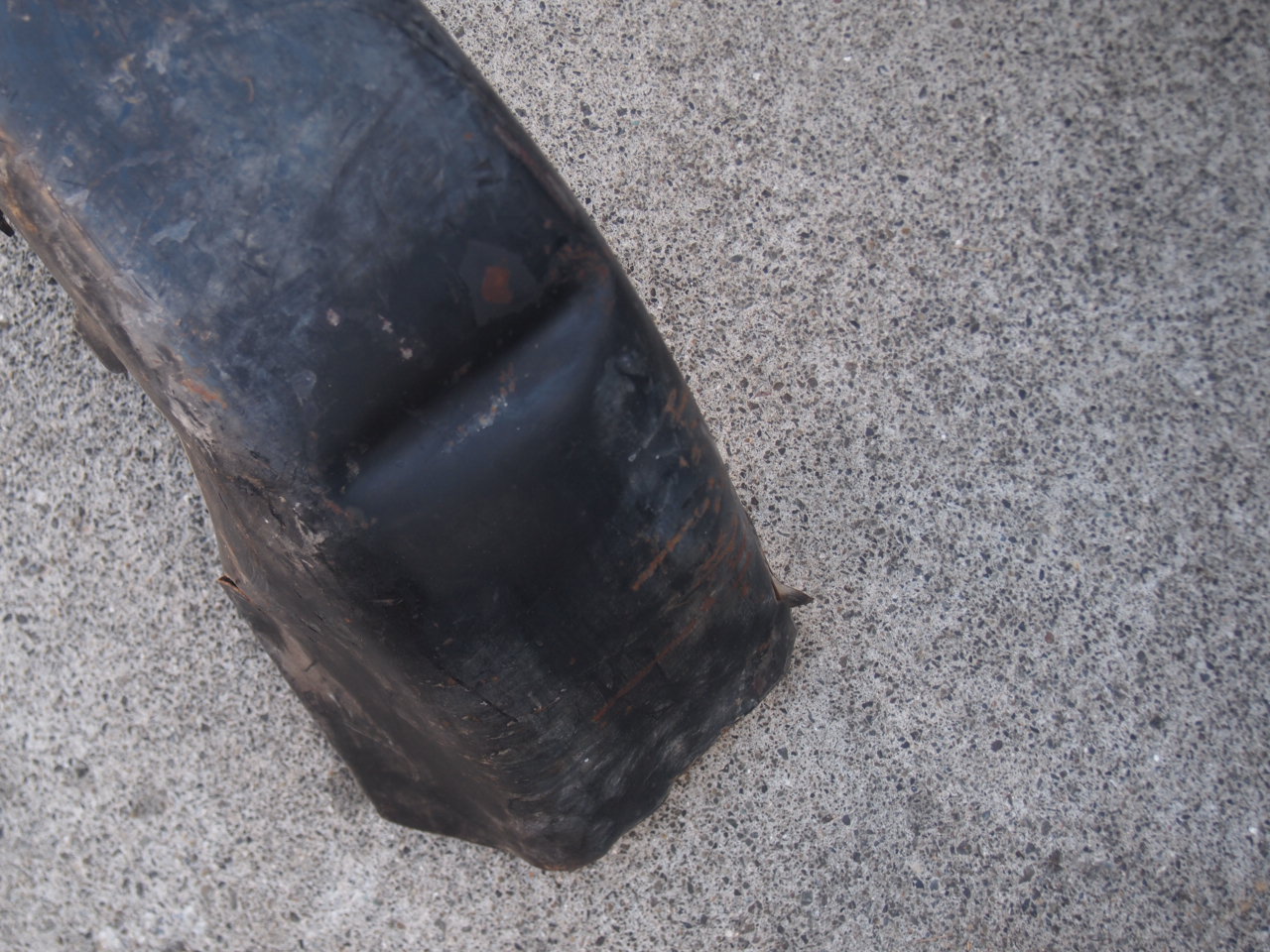 フロントフェンダー