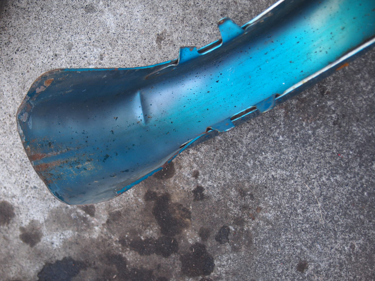 フロントフェンダー