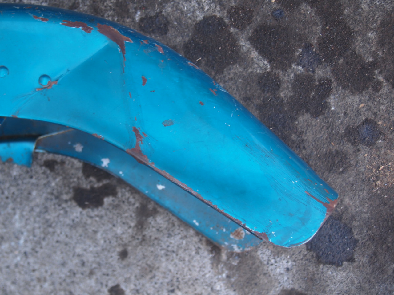 フロントフェンダー