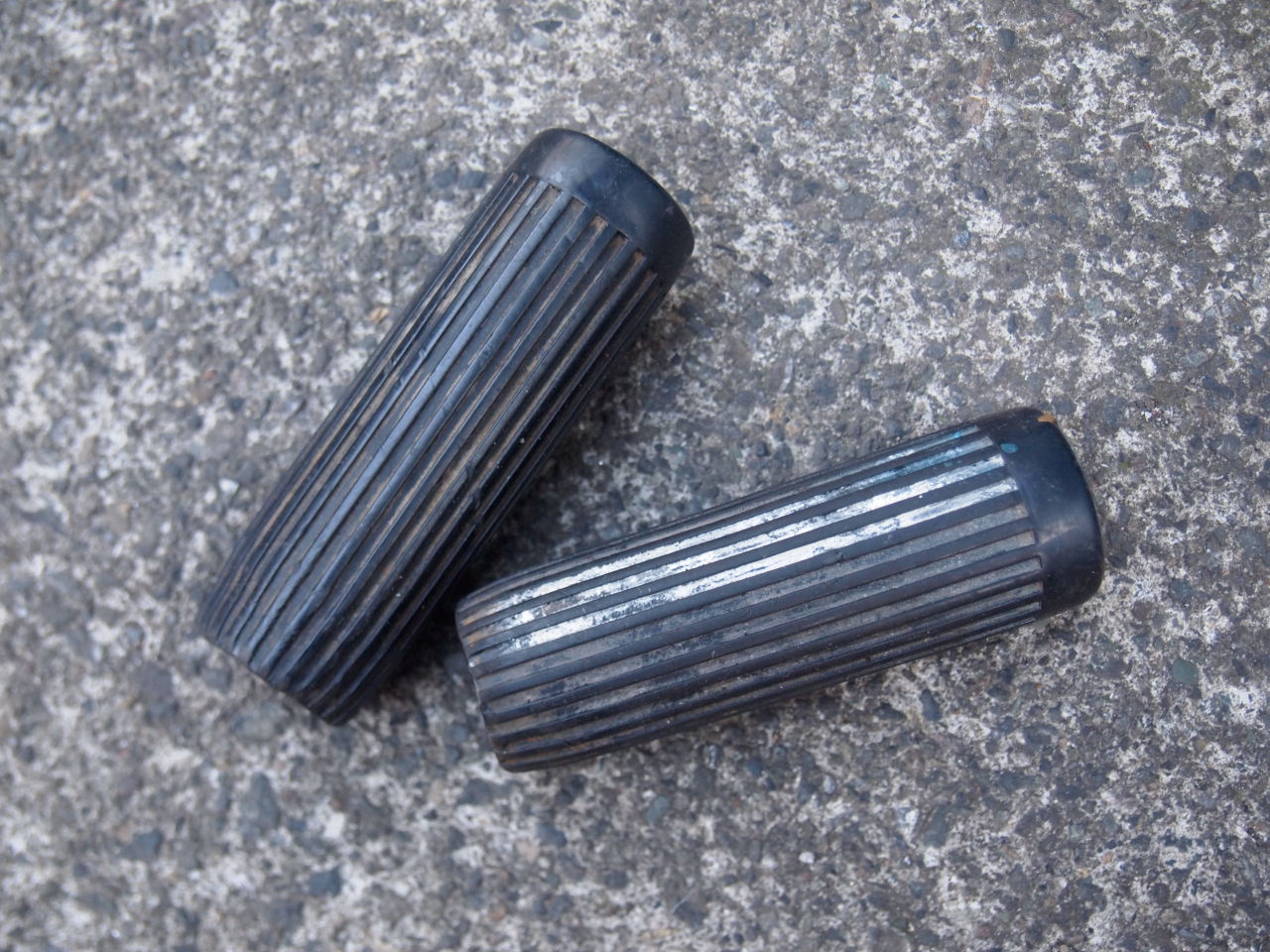 リブグリップ　ブラック